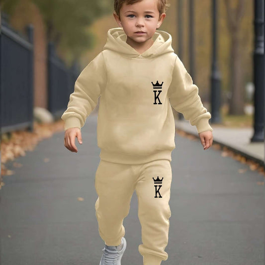 Boys' casual sports hoodie and pants set with king logo print, perfect for autumn and winter.