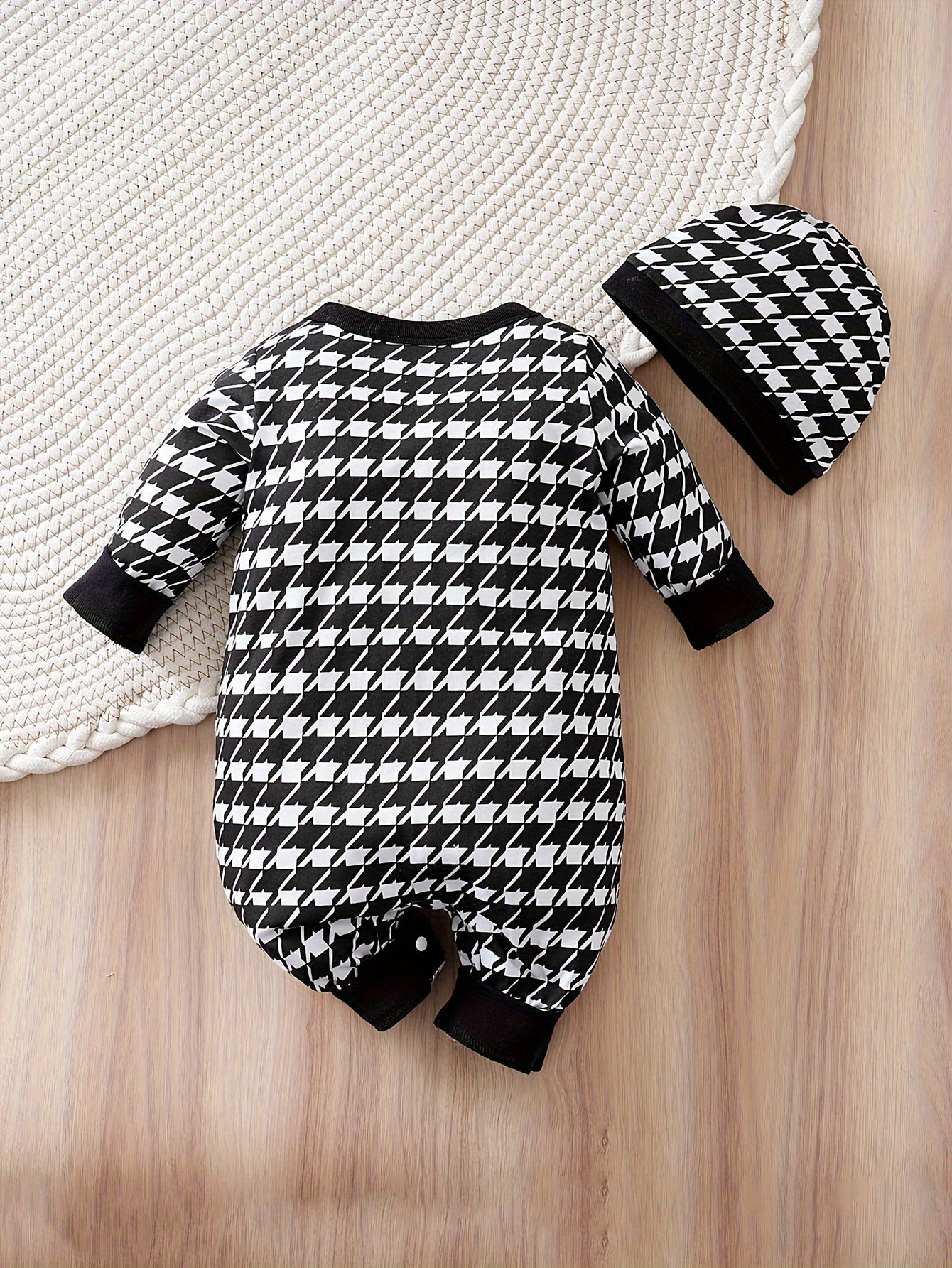Chic Houndstooth Romper for Effortless Stylish Comfort - BabyHaven