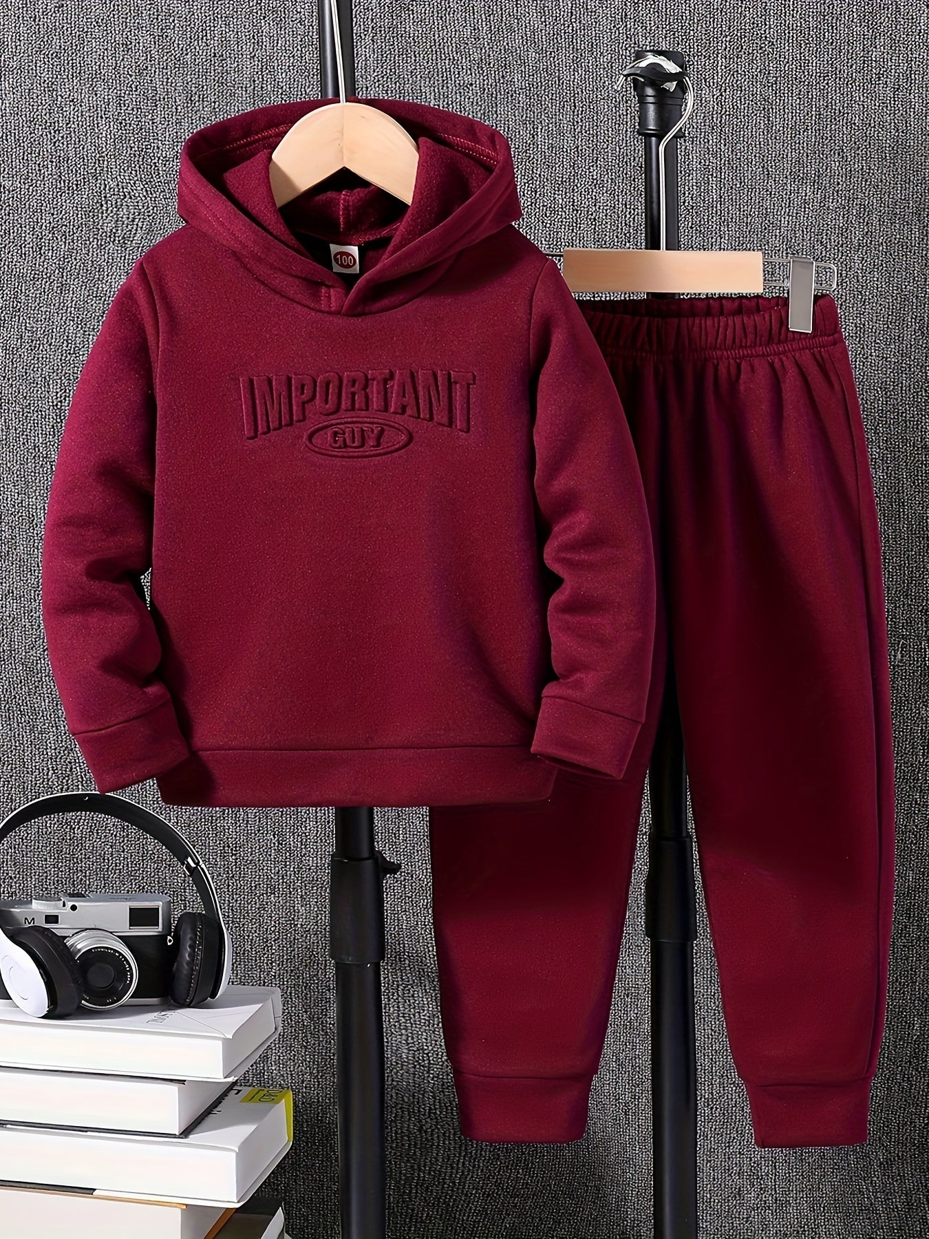 Trendy 2-Piece Outfit Featuring Important Print for Kids