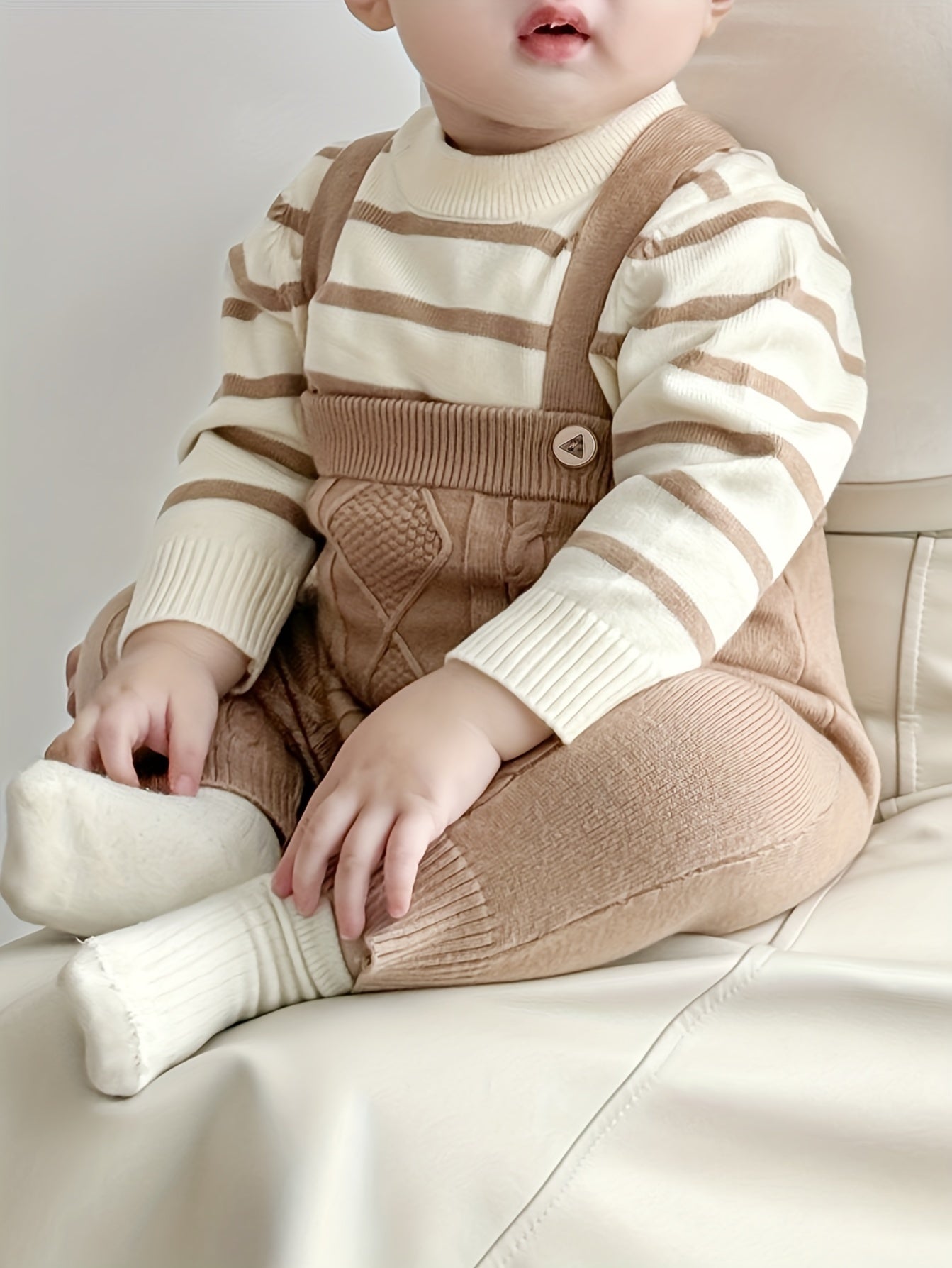 Effortlessly Stylish 3-Piece Set With Overall And Beret