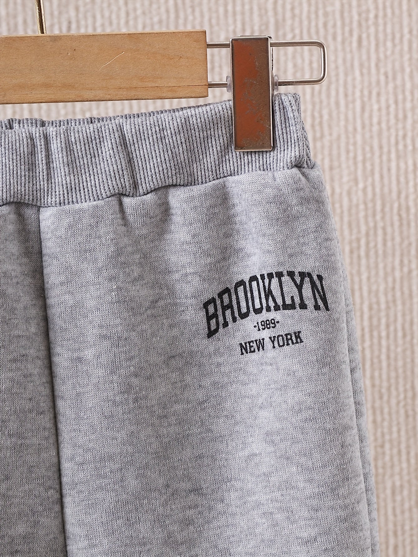 Stylish 2 - Piece Jogging Set With Brooklyn Print For Boys - BabyHaven