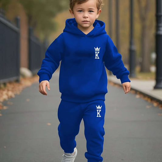 Boys' blue hoodie and pants set with king logo print, casual sportswear for autumn and winter.