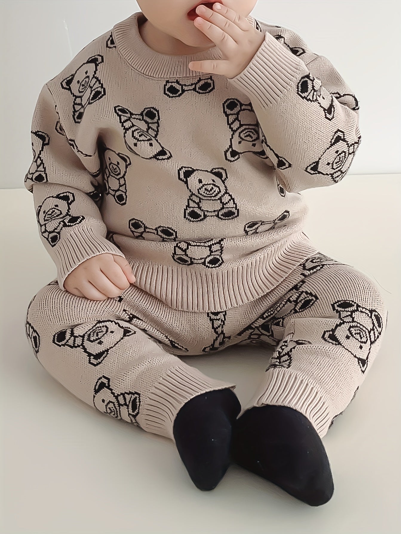 Adorable Bear Jacquard Knit Sweater & Warm Pants Set for Baby Boys - Cozy, Stretchy Fabric, Perfect for Fall/Winter, Perfect for Outdoor