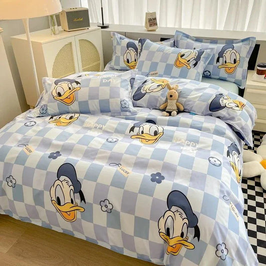 Disney 4-piece cotton bedding set with cartoon design and playful duck character pattern.
