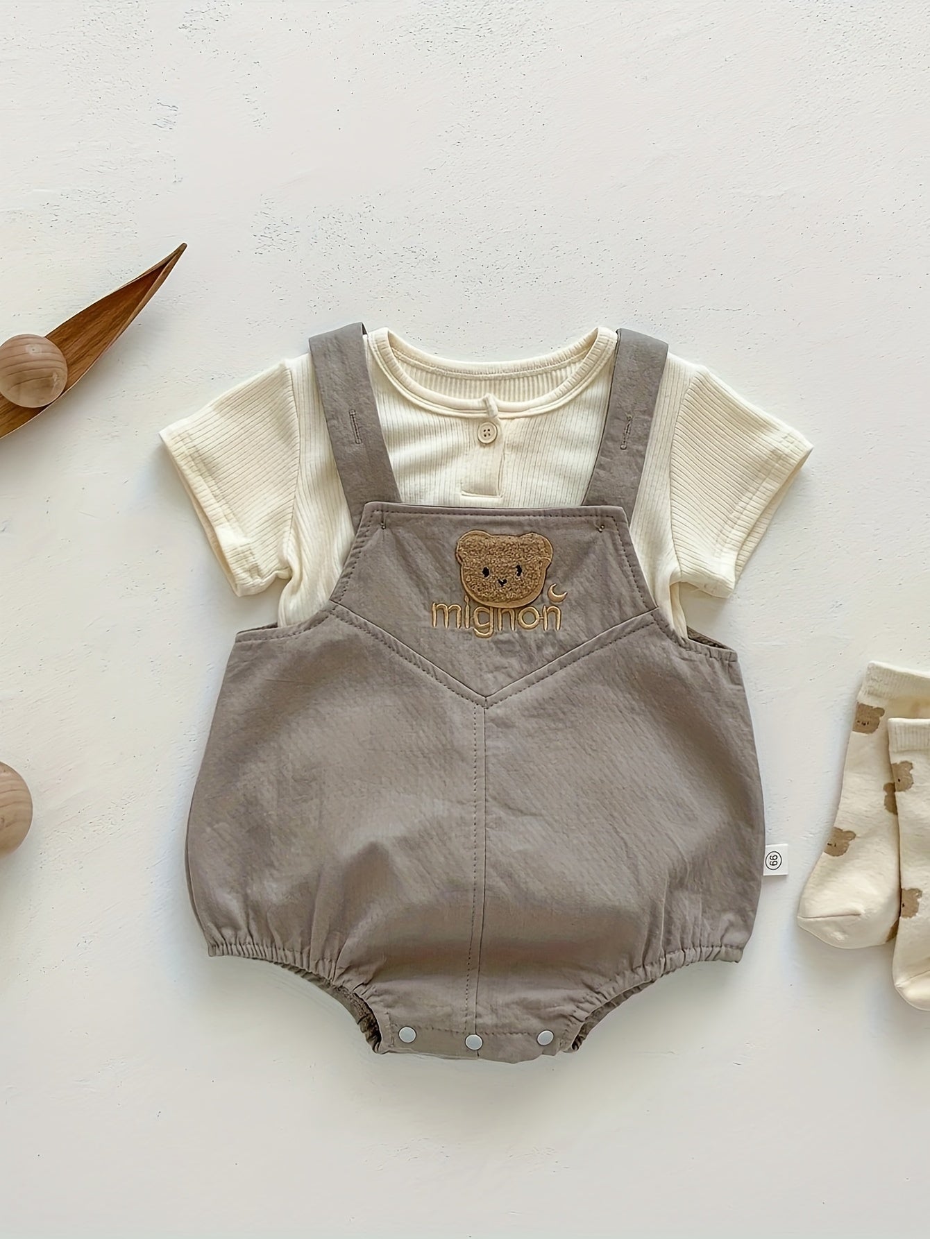 Dan's Strictly Selected!!! New Summer Korean Style Short Sleeve Diaper Cover for Youngsters Boys, perfect for outdoor fun.
