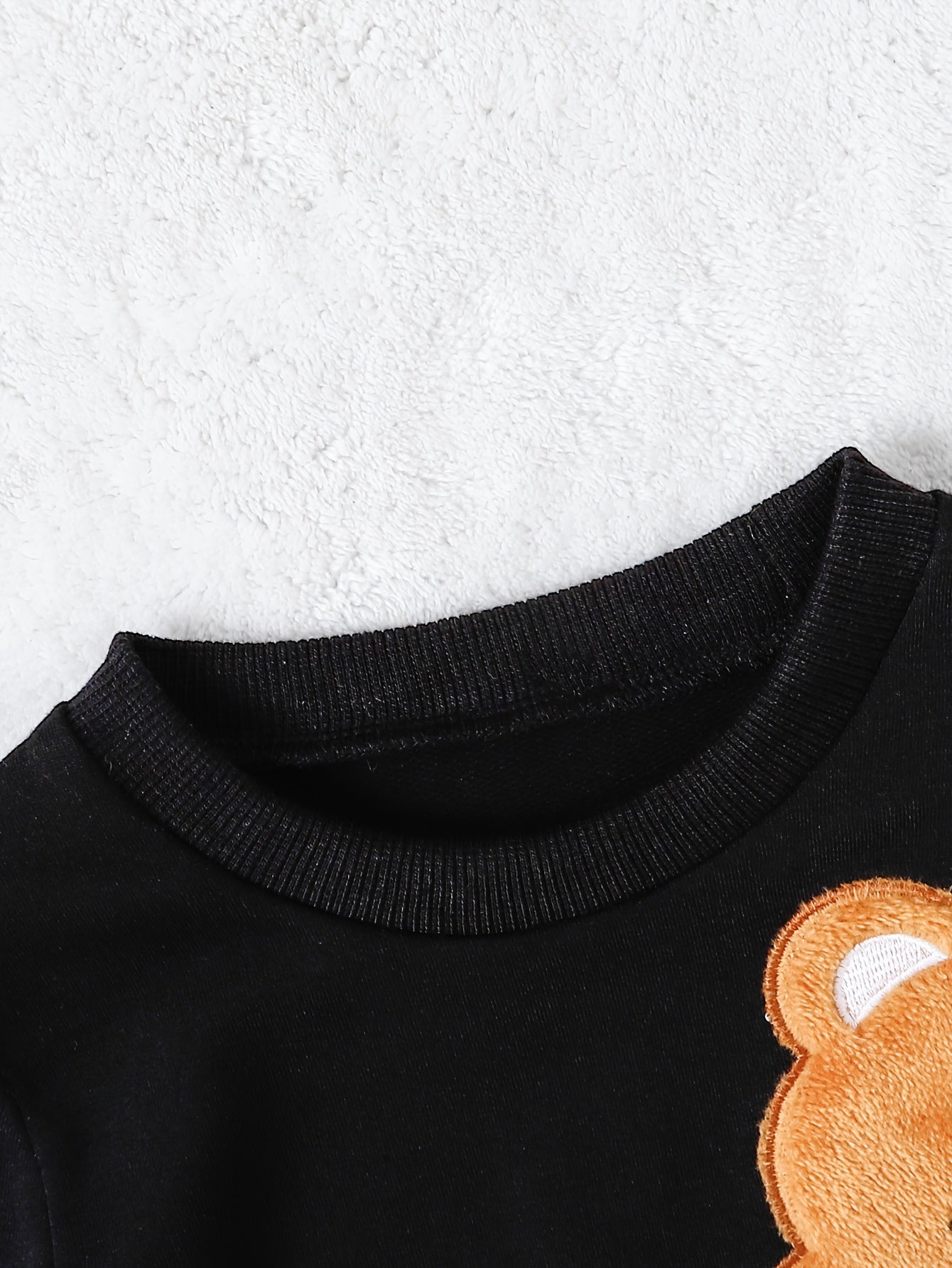 Cozy Embroidered Bear Sweatshirt & Joggers Set for Kids - BabyHaven