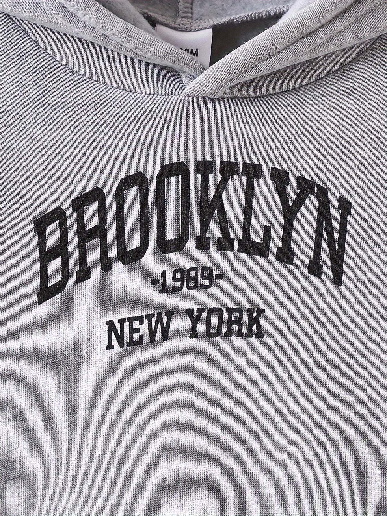 Stylish 2 - Piece Jogging Set With Brooklyn Print For Boys - BabyHaven
