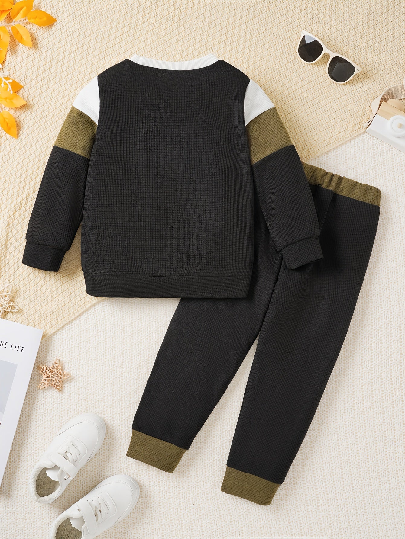 Boys' Activewear Sweatshirt & Joggers Set for Comfort - BabyHaven