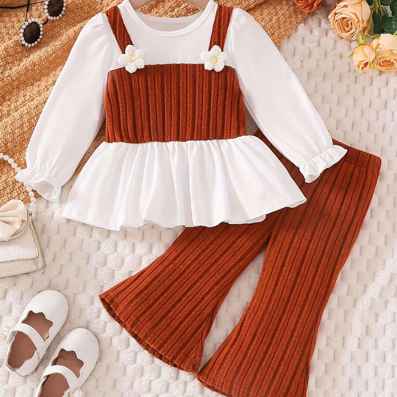 Playful Pairs: Adorable 2-Piece Set for Girls Fashion