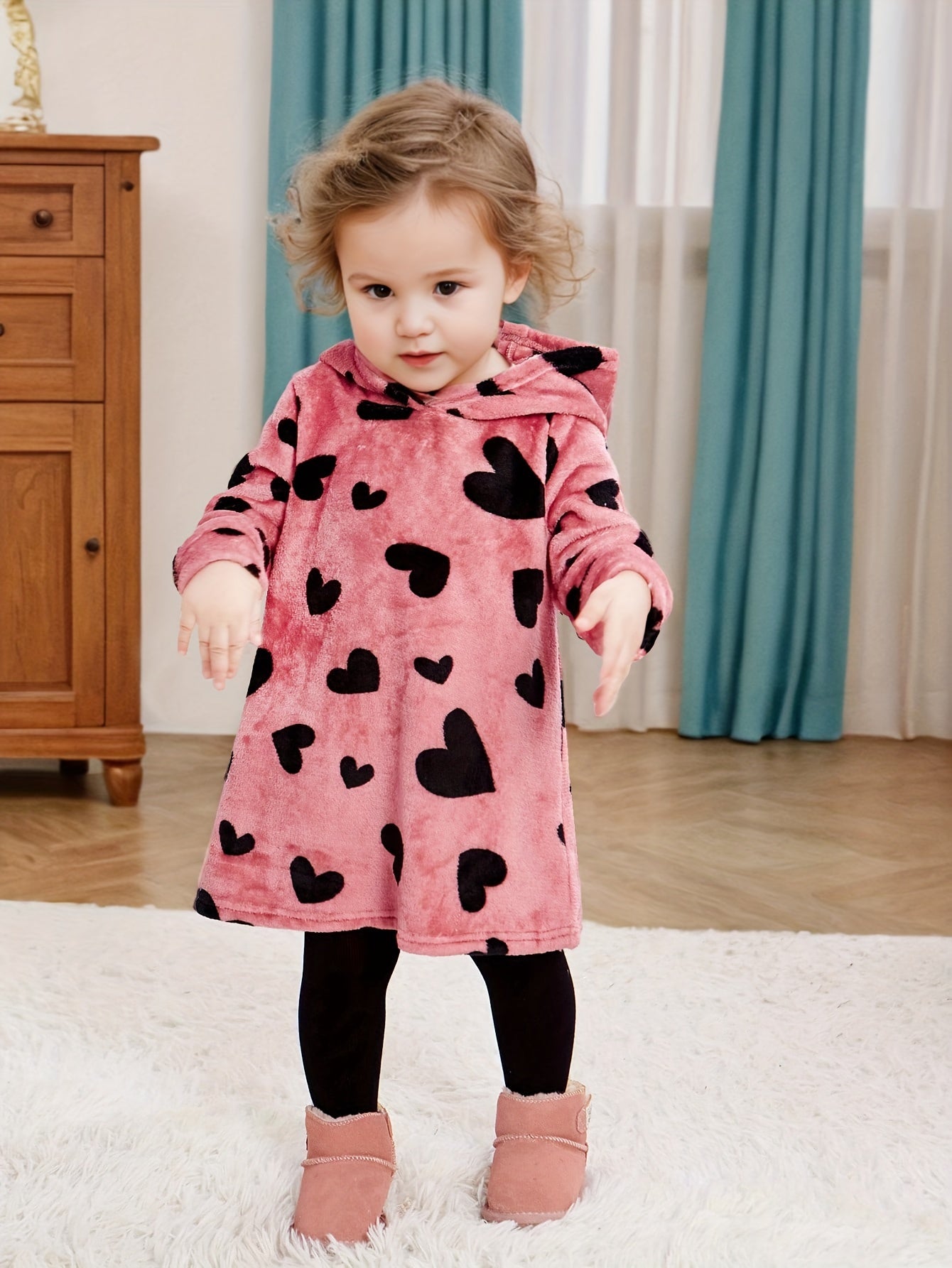 Cozy Girls' Pink Heart Pattern Fleece Hooded Dress for Kids