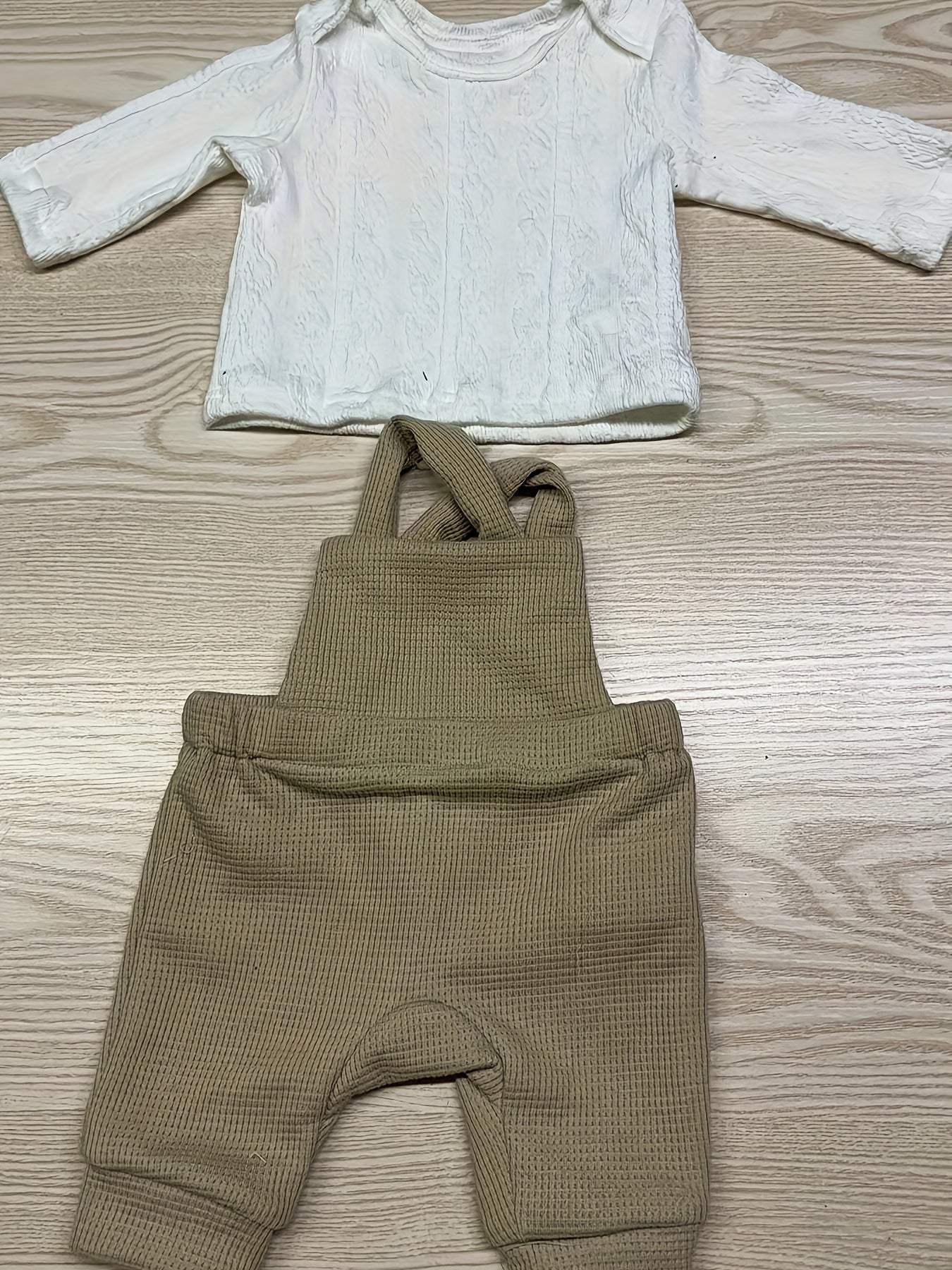 Classic 2-piece kids overall and shirt set with premium cotton blend fabric.