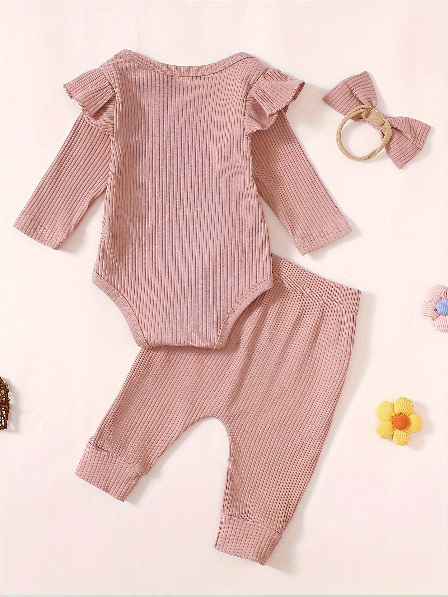 Best friend vibes cute set with 'auntie's bestie' print, soft cotton material, pink ribbed design with ruffled sleeves.