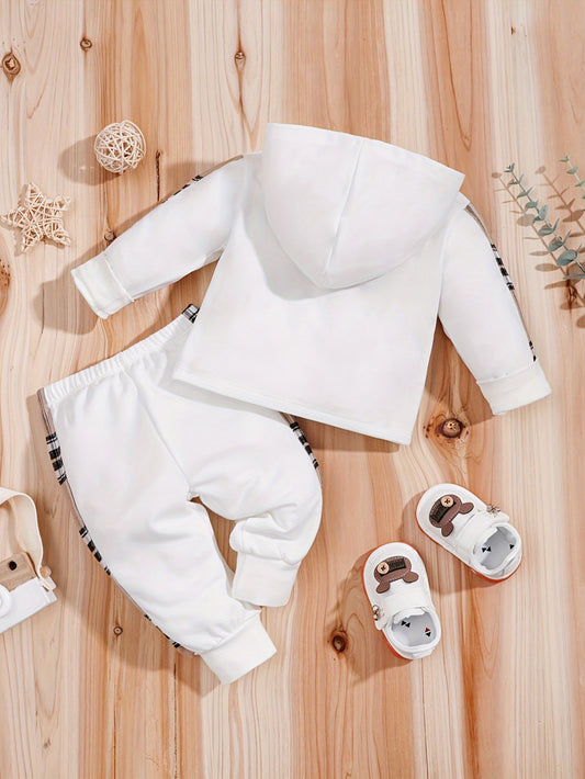 Cuddle Time: Cozy 2-Piece Bear Suit for Boys Outfit