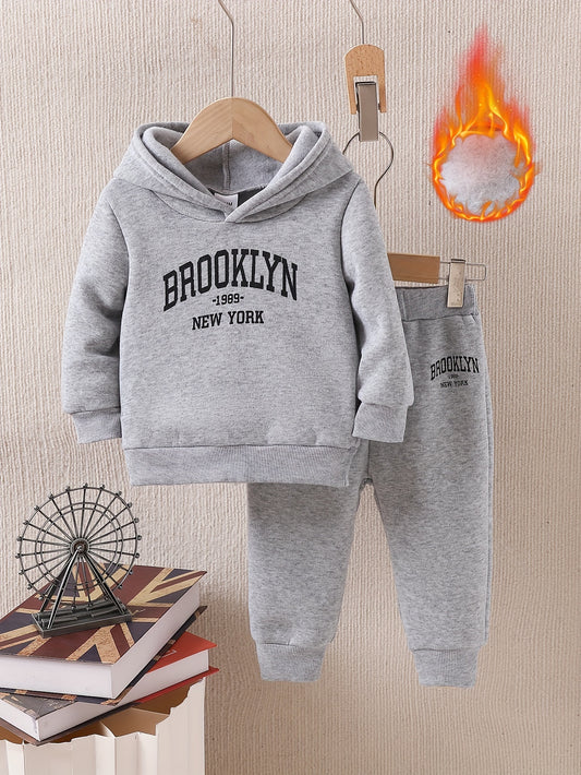 Stylish 2-Piece Jogging Set With Brooklyn Print For Boys